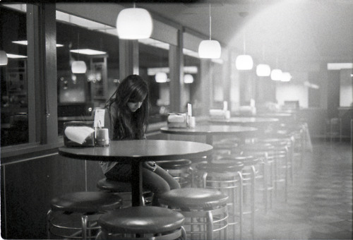 alone-coffee-cold-girl.jpg